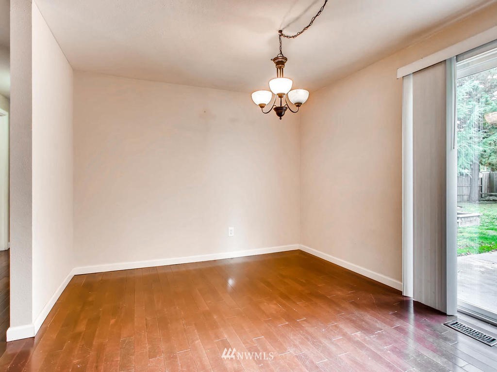 14526 167th Place Southeast Renton, WA 98059 - Photo 7 of 23 Gallery Image 7