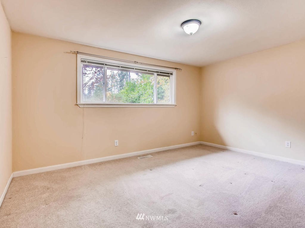 14526 167th Place Southeast Renton, WA 98059 - Photo 9 of 23 Gallery Image 9