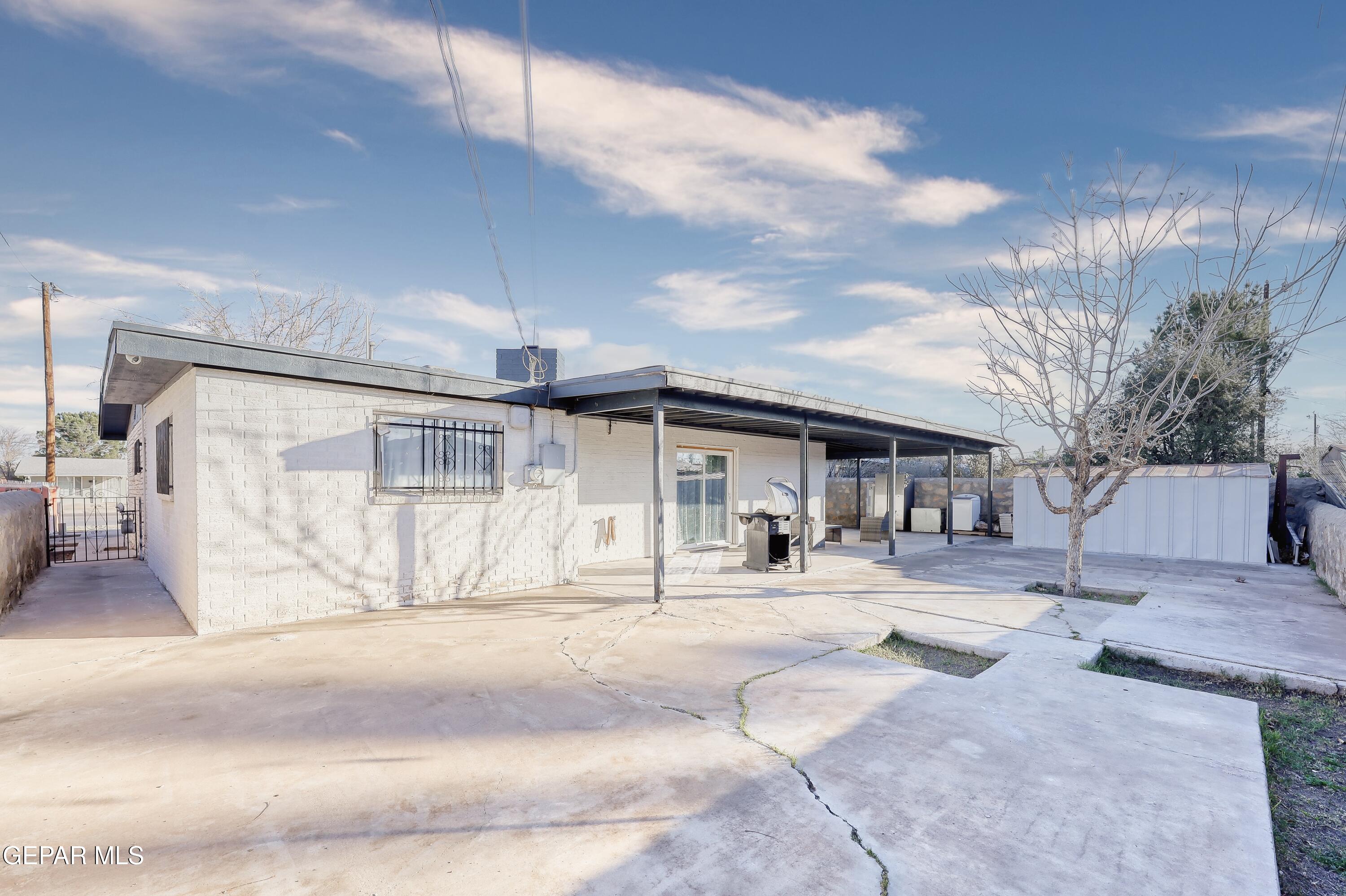 5912 Delta Drive El Paso, TX 79905 - Photo 36 of 37 a view of a house with snow on the road