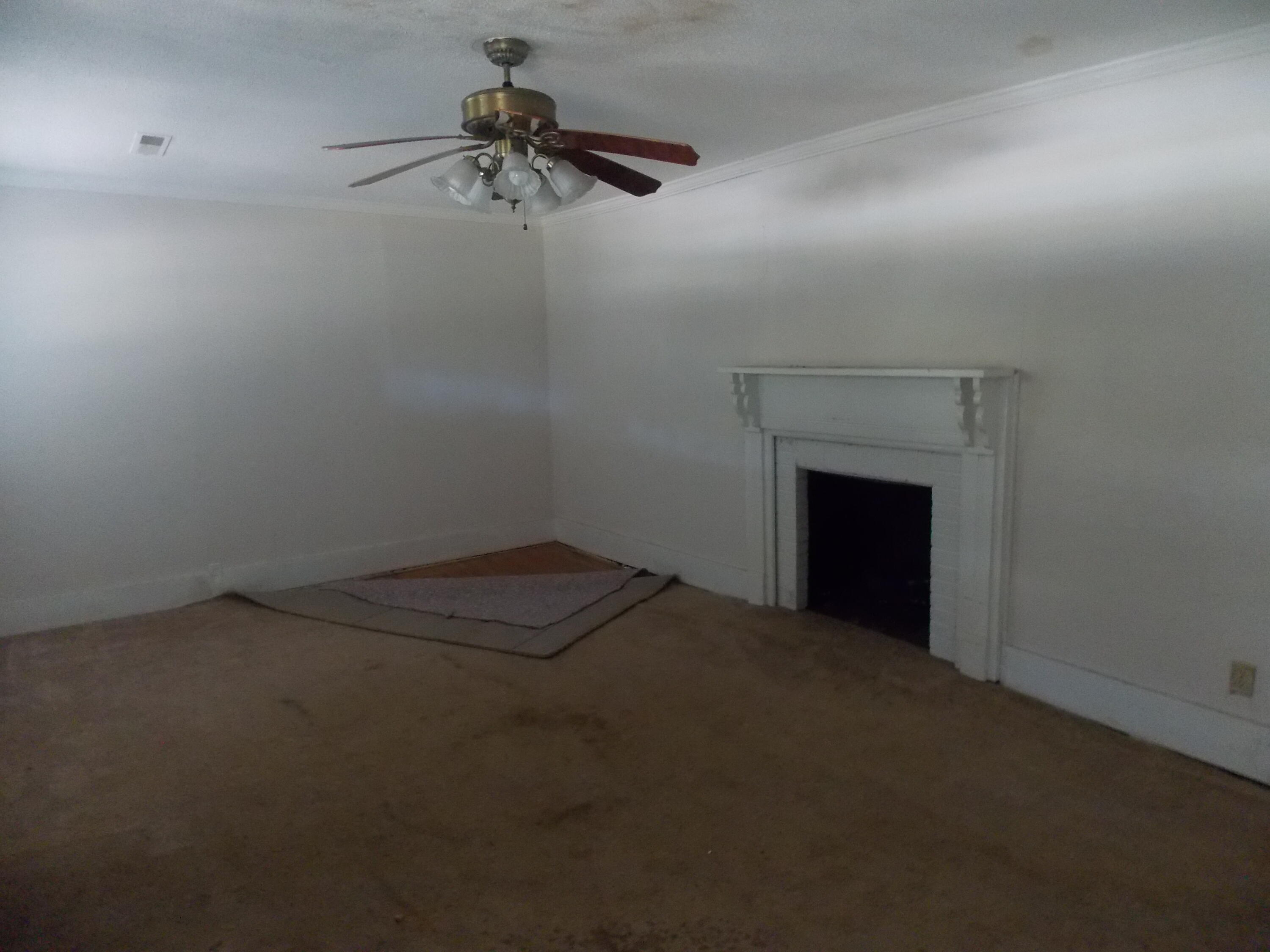 120 Railroad Avenue Reevesville, SC 29471 - Photo 3 of 17 120 RR