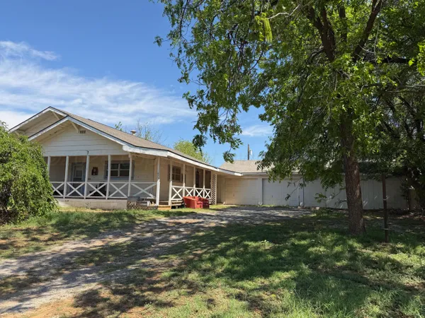 $78,000 | 507 Ave B Southeast, Childress, TX 79201
