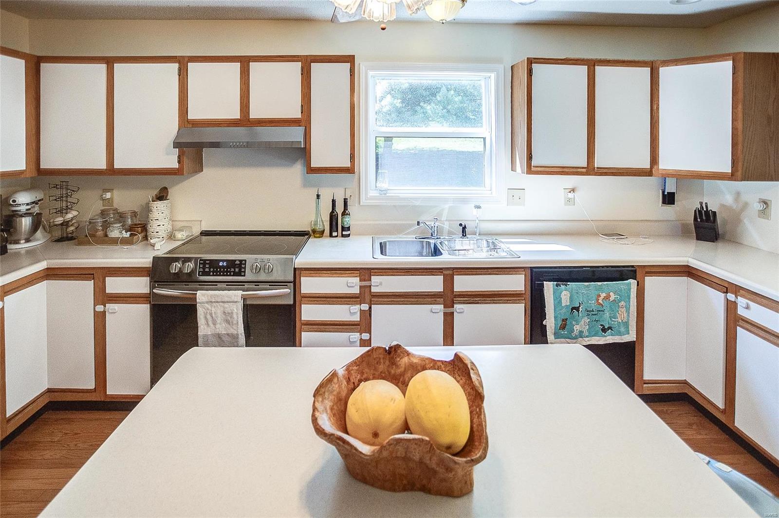 1301 Fox Lake Drive Godfrey, IL 62035 - Photo 13 of 59