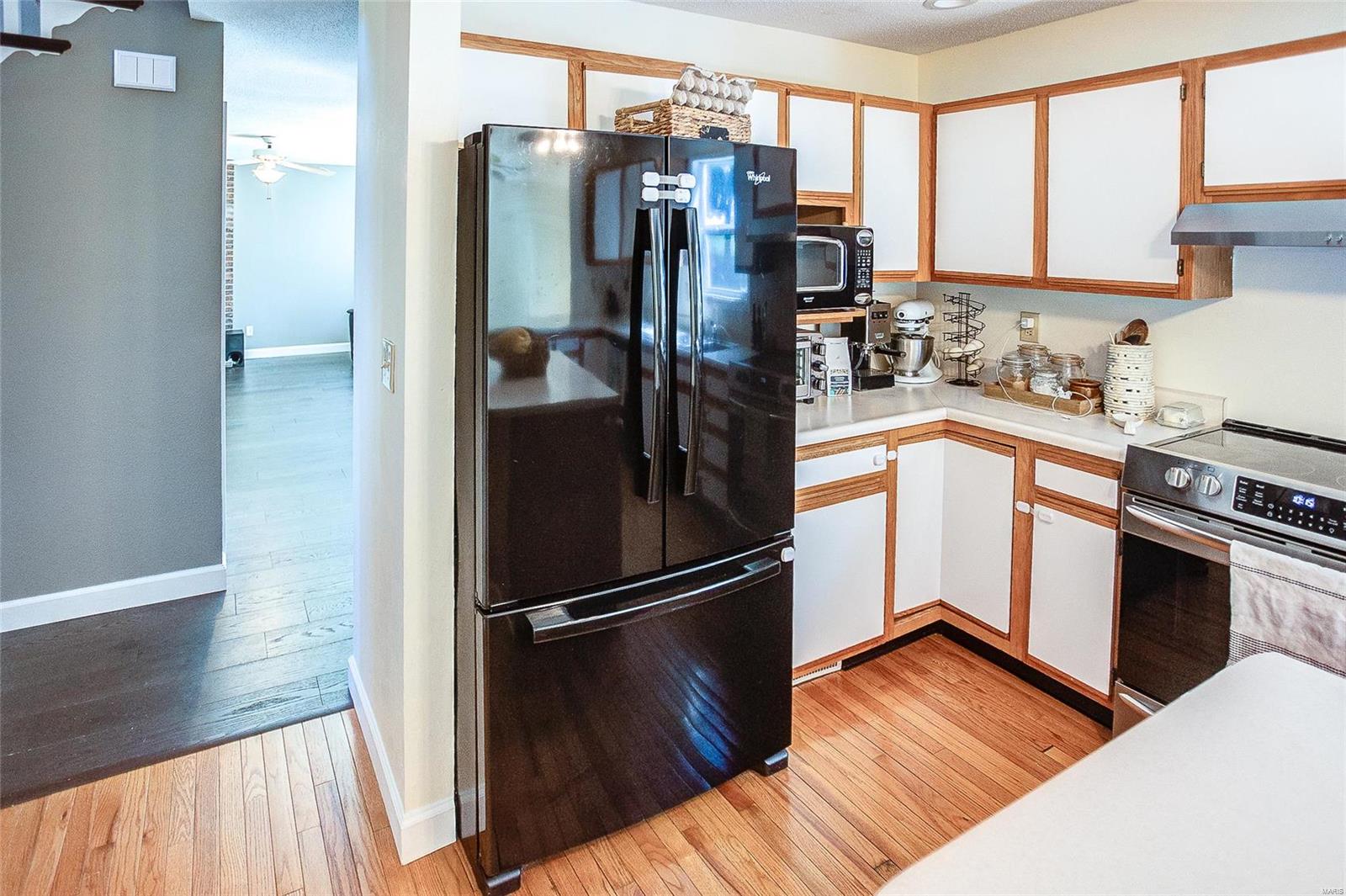 1301 Fox Lake Drive Godfrey, IL 62035 - Photo 14 of 59