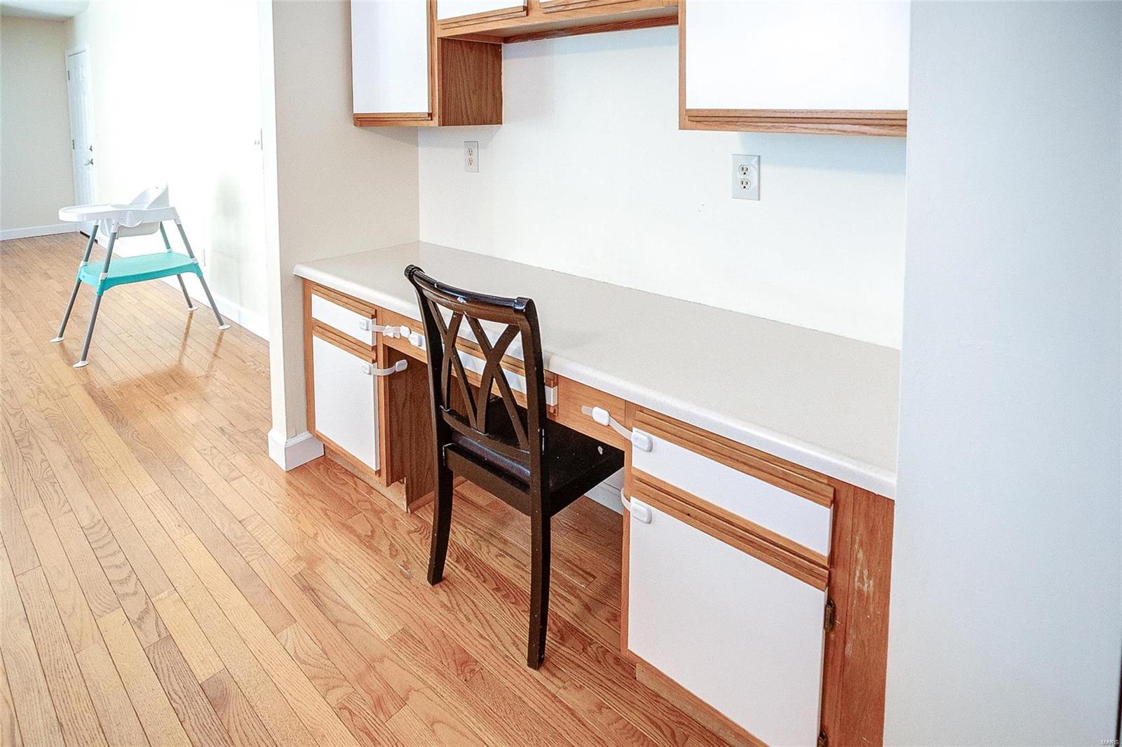 1301 Fox Lake Drive Godfrey, IL 62035 - Photo 20 of 59