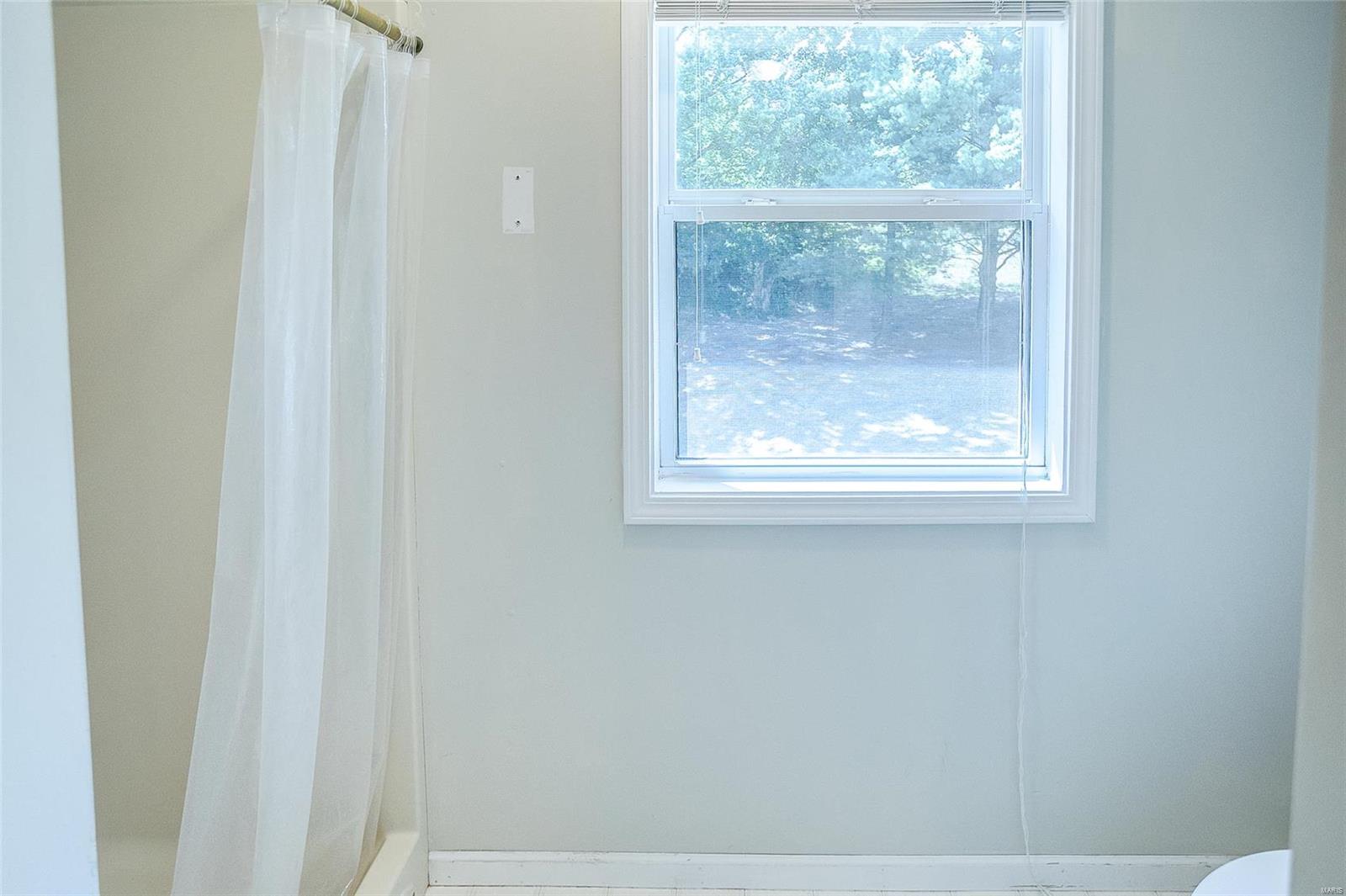 1301 Fox Lake Drive Godfrey, IL 62035 - Photo 29 of 59