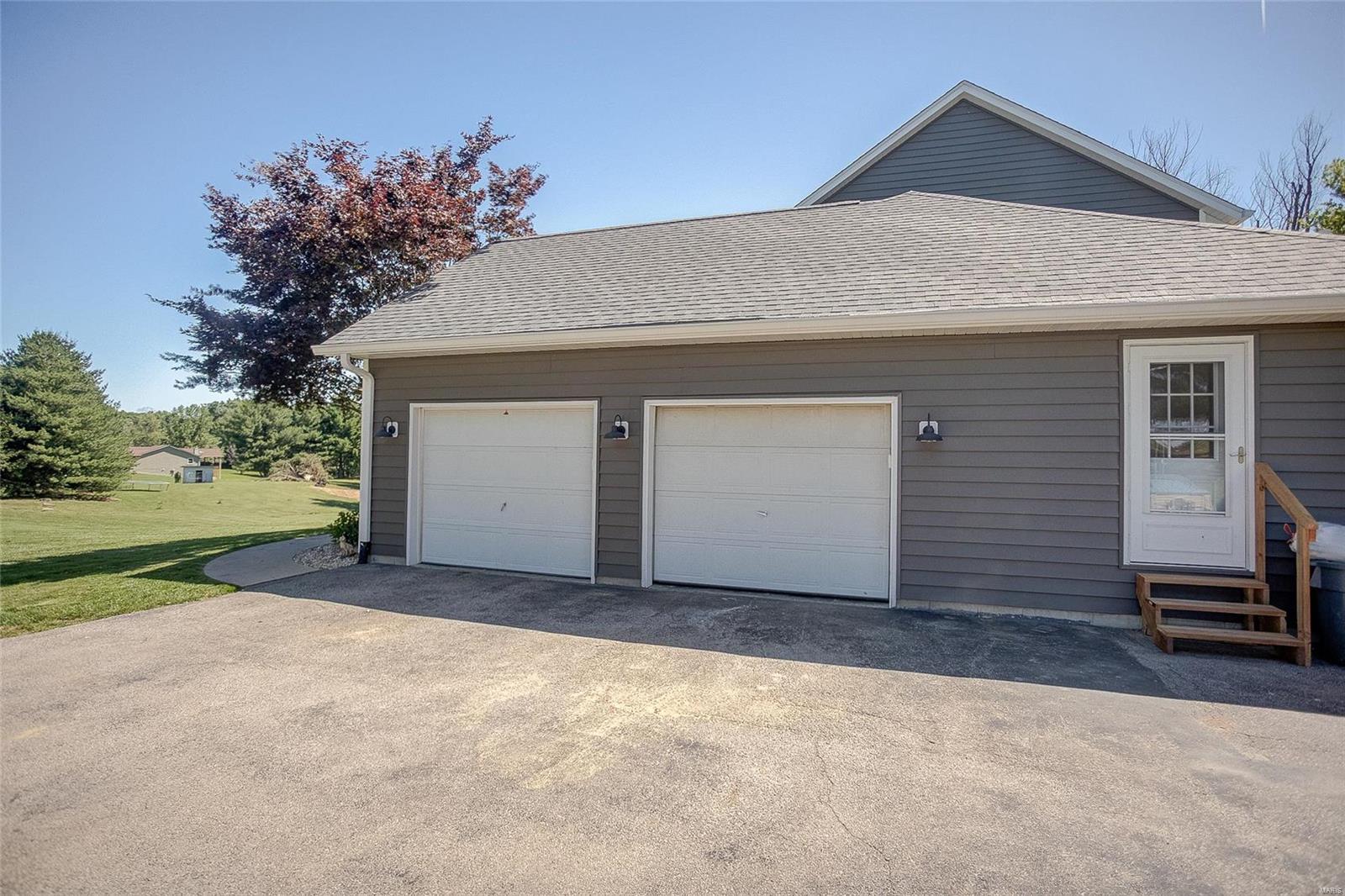 1301 Fox Lake Drive Godfrey, IL 62035 - Photo 40 of 59