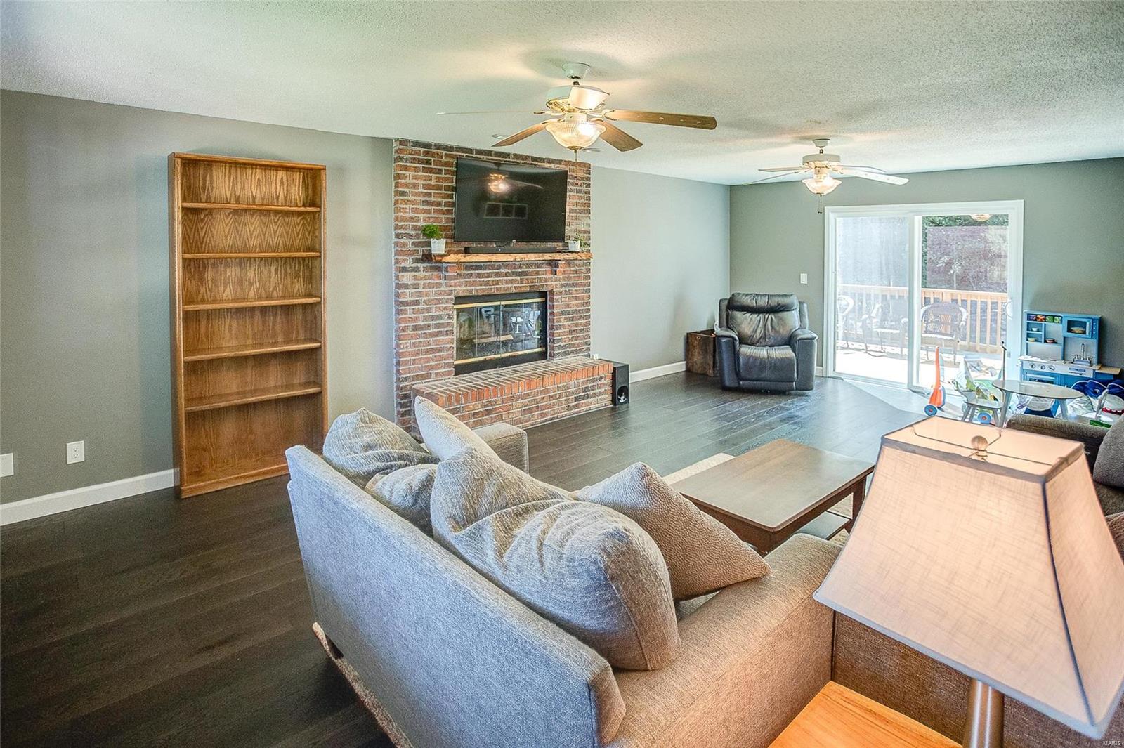 1301 Fox Lake Drive Godfrey, IL 62035 - Photo 8 of 59