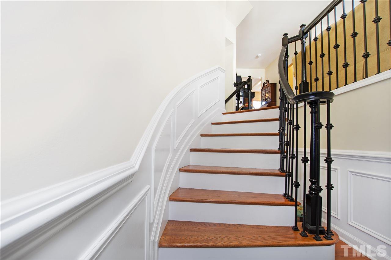 2605 Laurel Cherry Street Raleigh, NC 27612 - Photo 3 of 30 Gallery Image 3
