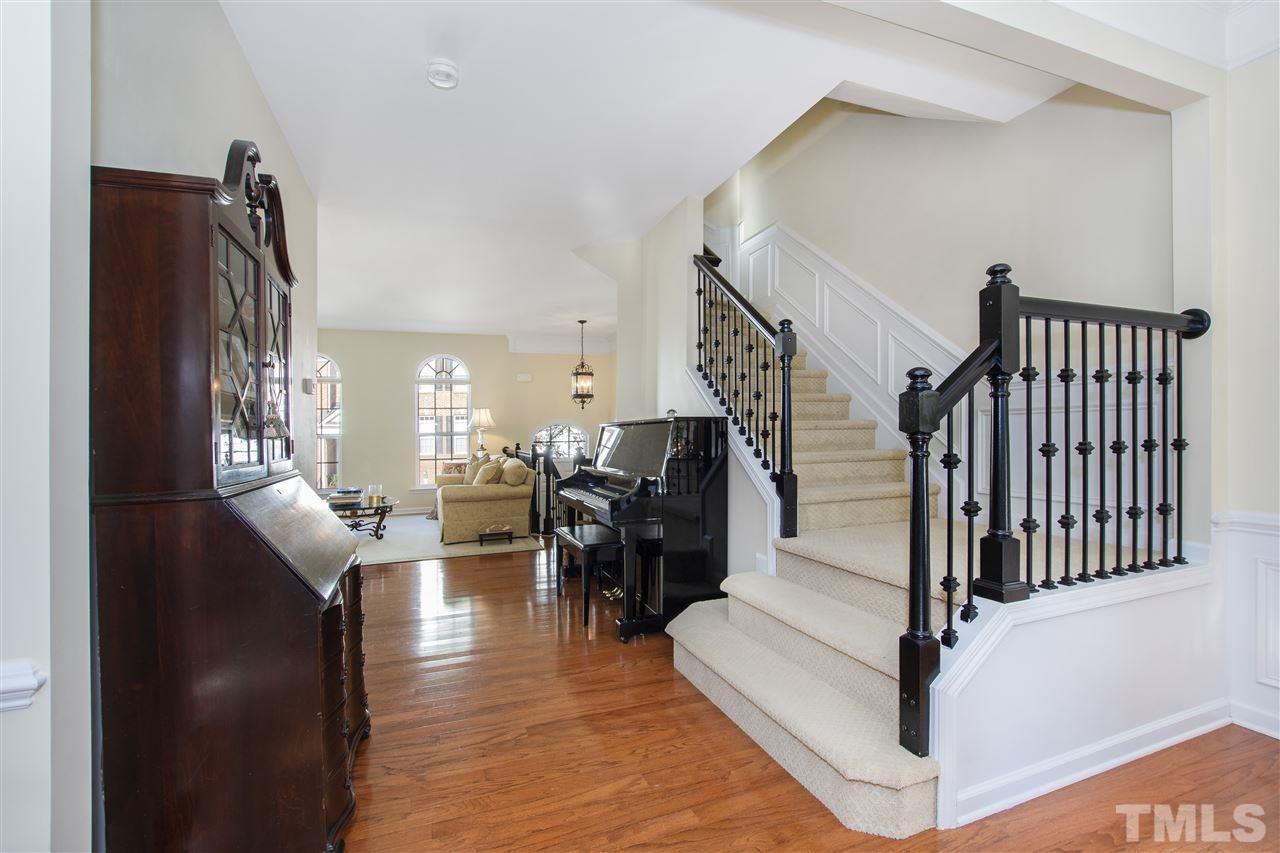 2605 Laurel Cherry Street Raleigh, NC 27612 - Photo 4 of 30 Gallery Image 4
