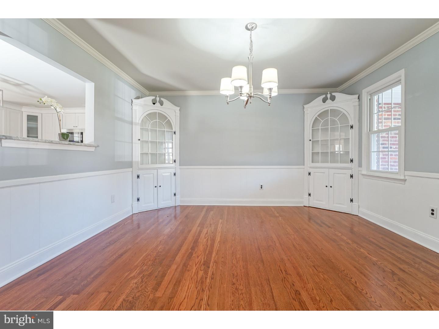 156 Forest Road Moorestown, NJ 08057 - Photo 13 of 25 Dining Room
