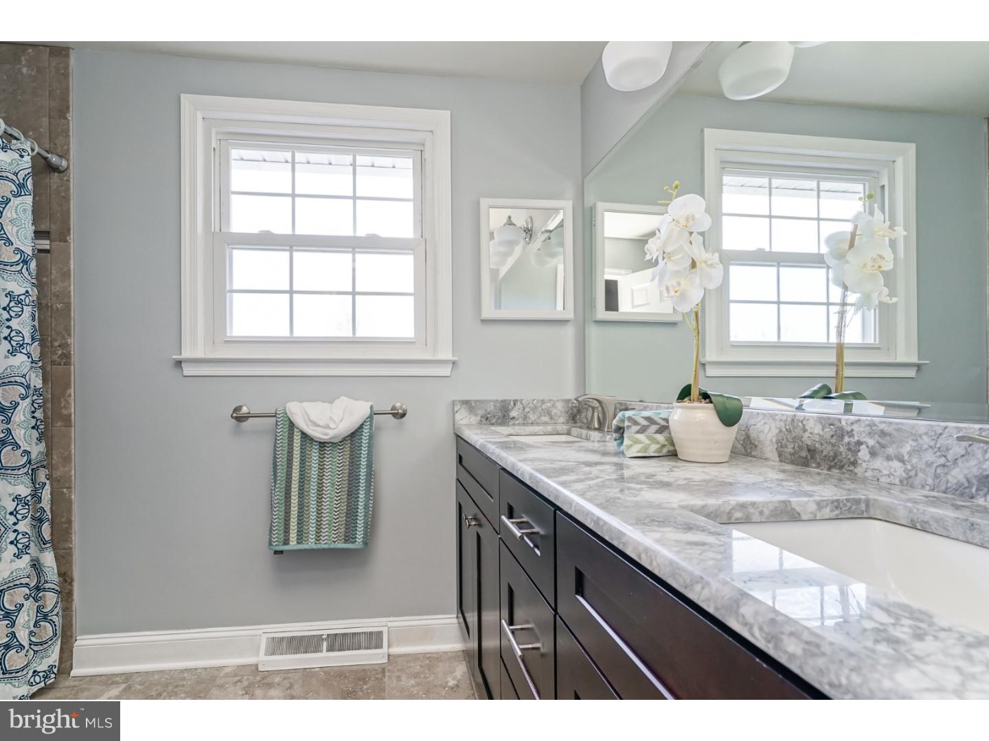 156 Forest Road Moorestown, NJ 08057 - Photo 21 of 25 Bathroom