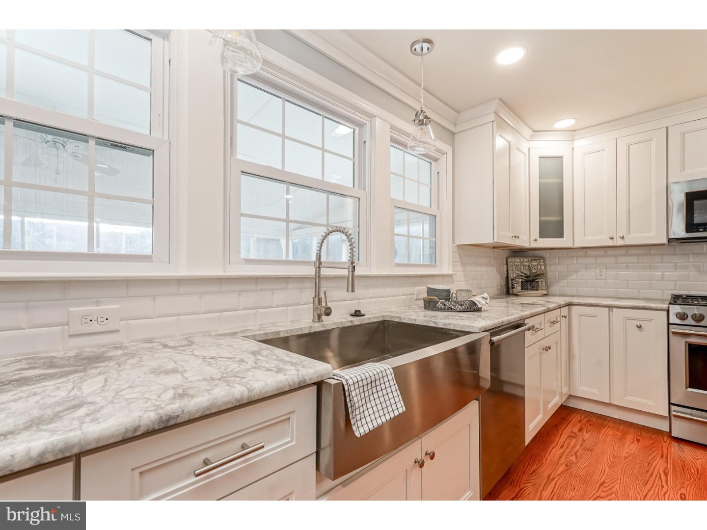 156 Forest Road Moorestown, NJ 08057 - Photo 4 of 25 Kitchen
