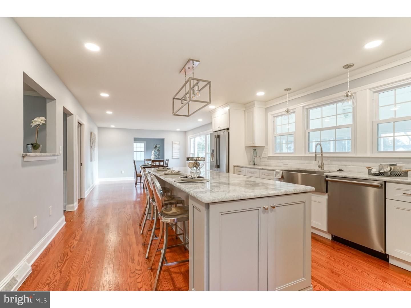 156 Forest Road Moorestown, NJ 08057 - Photo 6 of 25 Kitchen