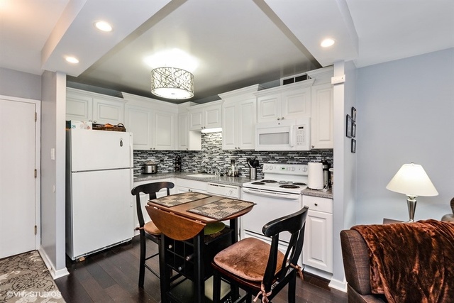 211 East Ohio Street, Unit 1106 Chicago, IL 60611 - Photo 5 of 19