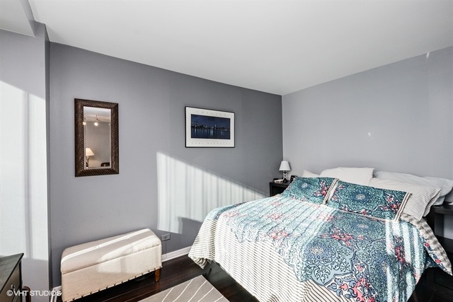 211 East Ohio Street, Unit 1106 Chicago, IL 60611 - Photo 8 of 19