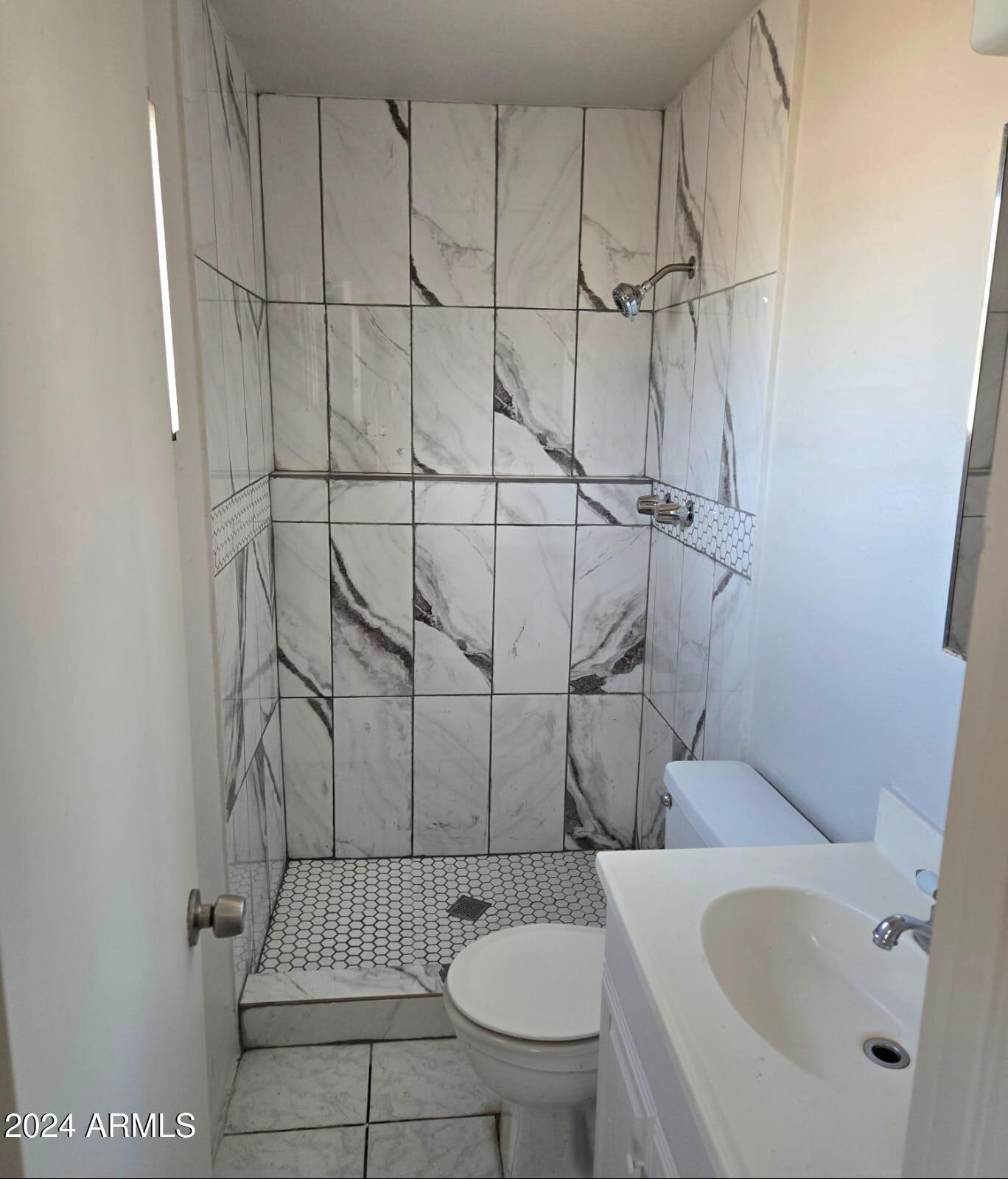 5936 West Berkeley Road Phoenix, AZ 85035 - Photo 8 of 11 1000069094
