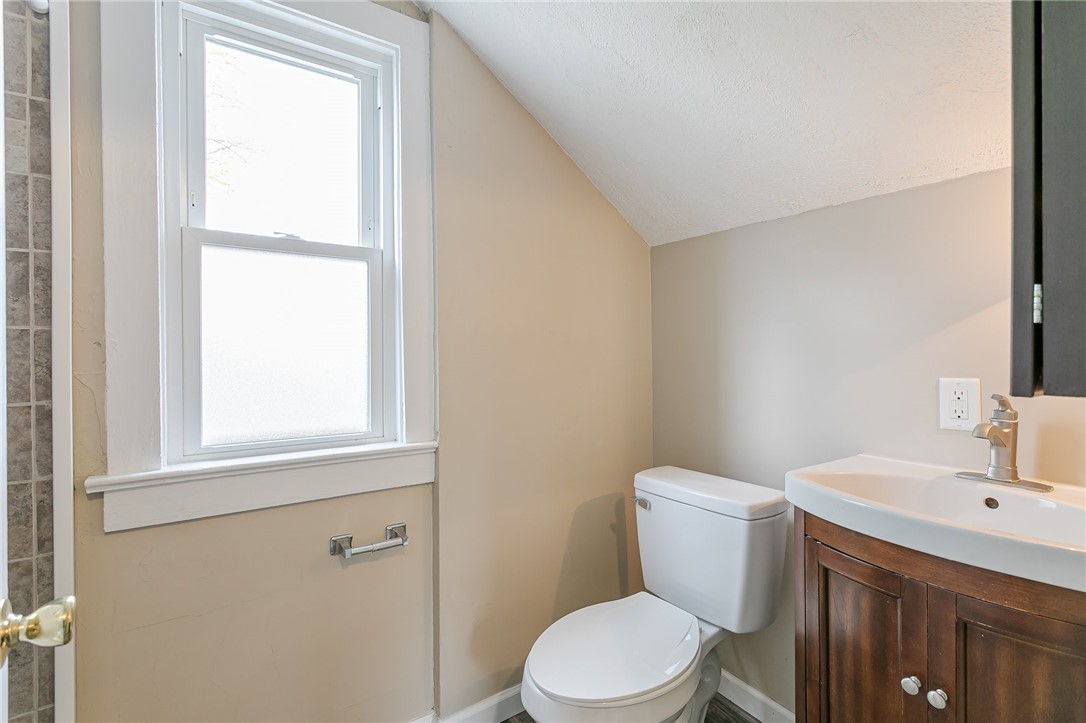 401 Crossfield Road Irondequoit, NY 14609 - Photo 17 of 24