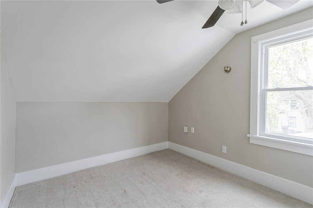 401 Crossfield Road Irondequoit, NY 14609 - Photo 21 of 24 3rd Bedroom