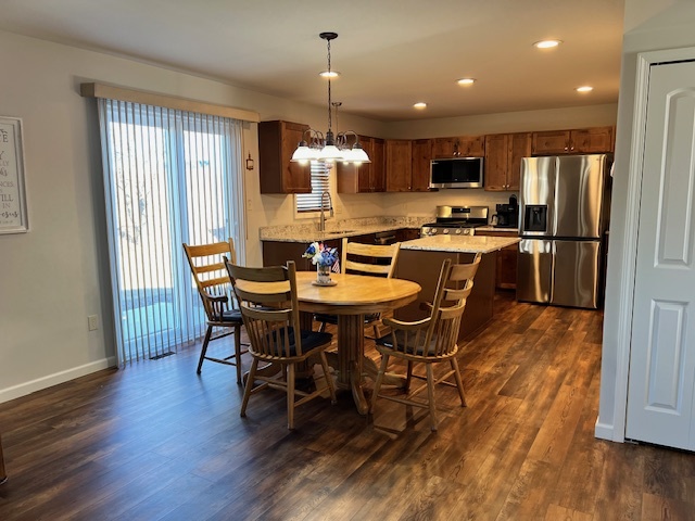 1932 Mountain Road Morris, IL 60450 - Photo 3 of 39