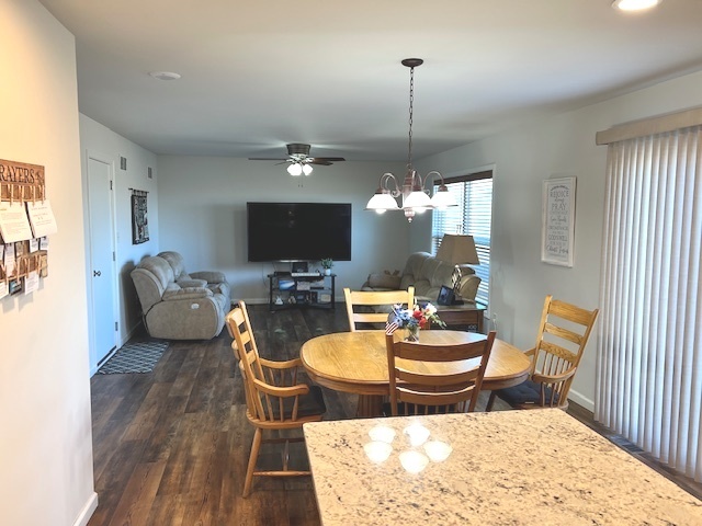 1932 Mountain Road Morris, IL 60450 - Photo 6 of 39