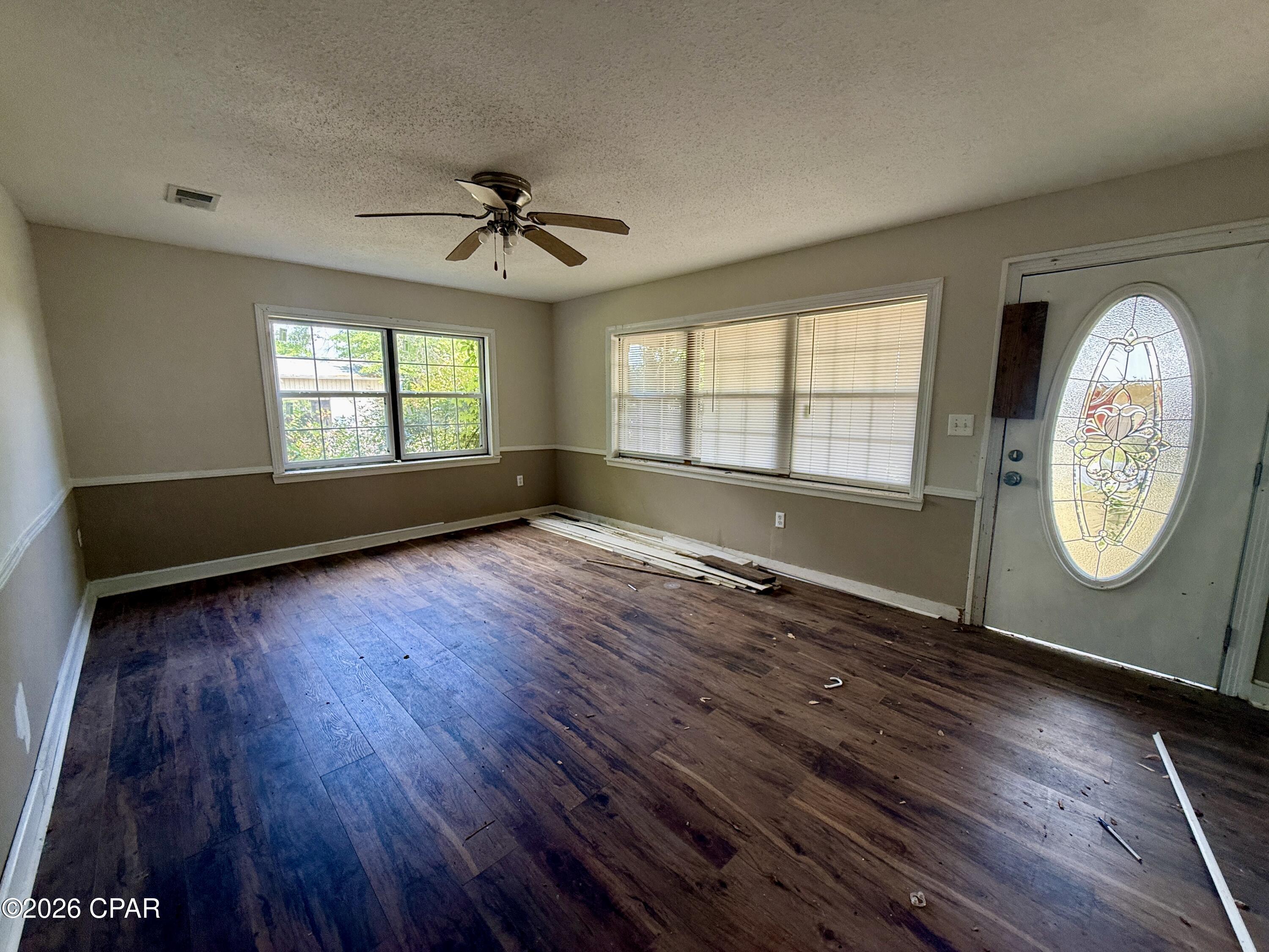 509 South Weeks Street Bonifay, FL 32425 - Photo 4 of 18