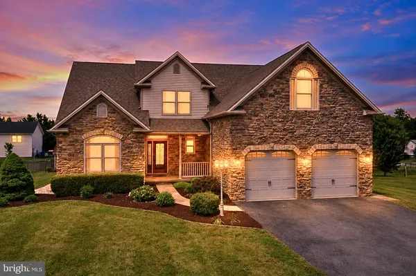 $469,900 | 169 Granny Smith Lane, Fayetteville, PA 17222