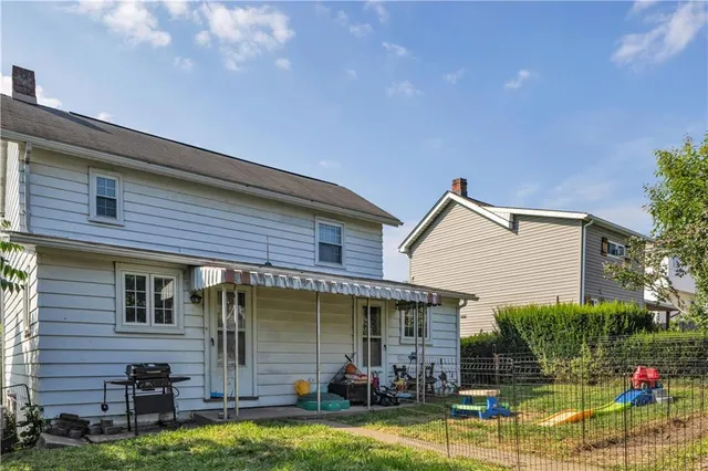a view of a house with pool