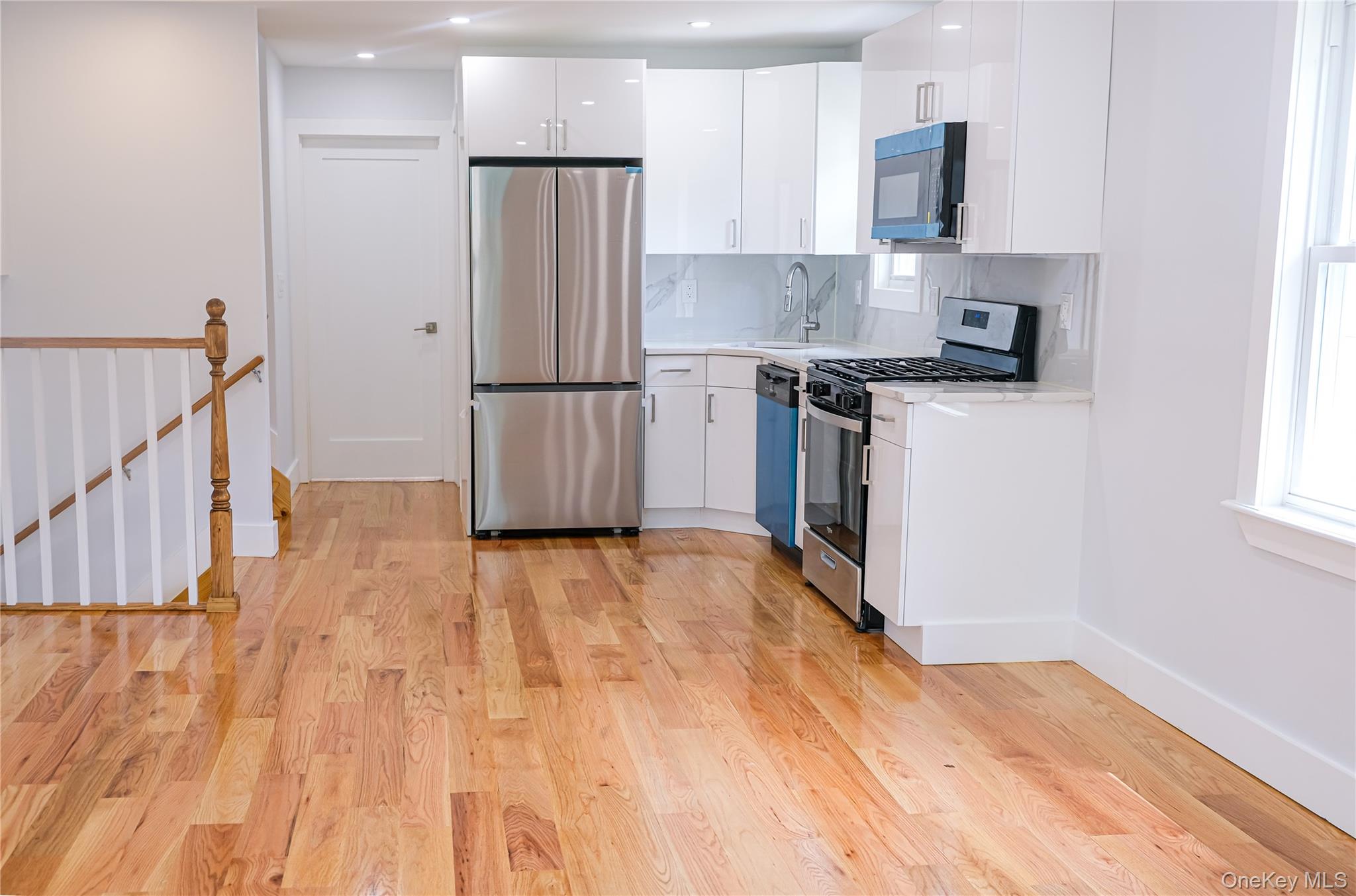 249-09 Mayda Road, Unit 2 Queens, NY 11422 - Photo 6 of 22
