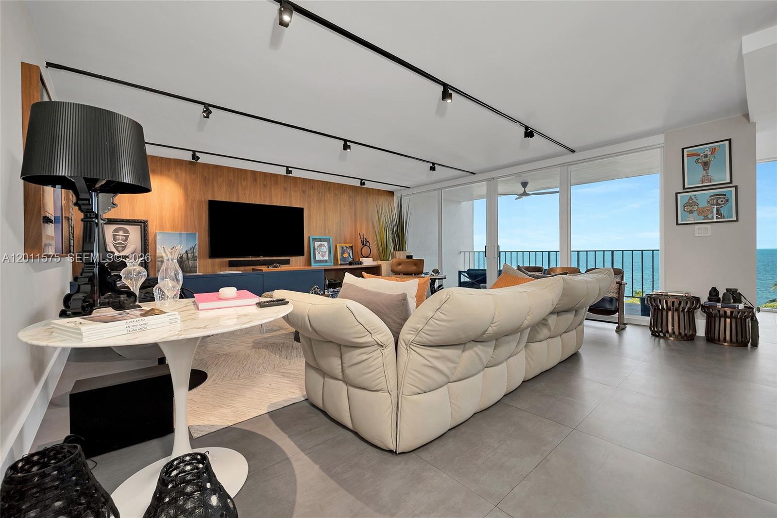 881 Ocean Drive, Unit 7D Key Biscayne, FL 33149 - Photo 16 of 63