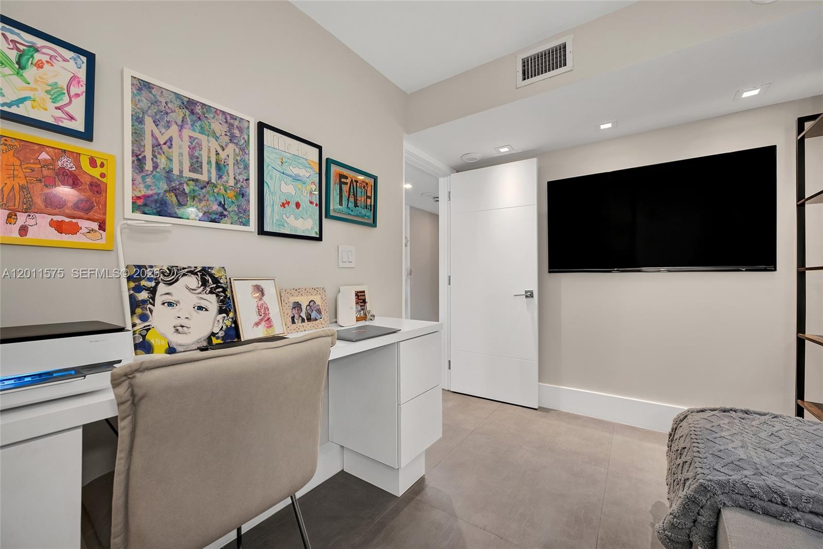 881 Ocean Drive, Unit 7D Key Biscayne, FL 33149 - Photo 31 of 63