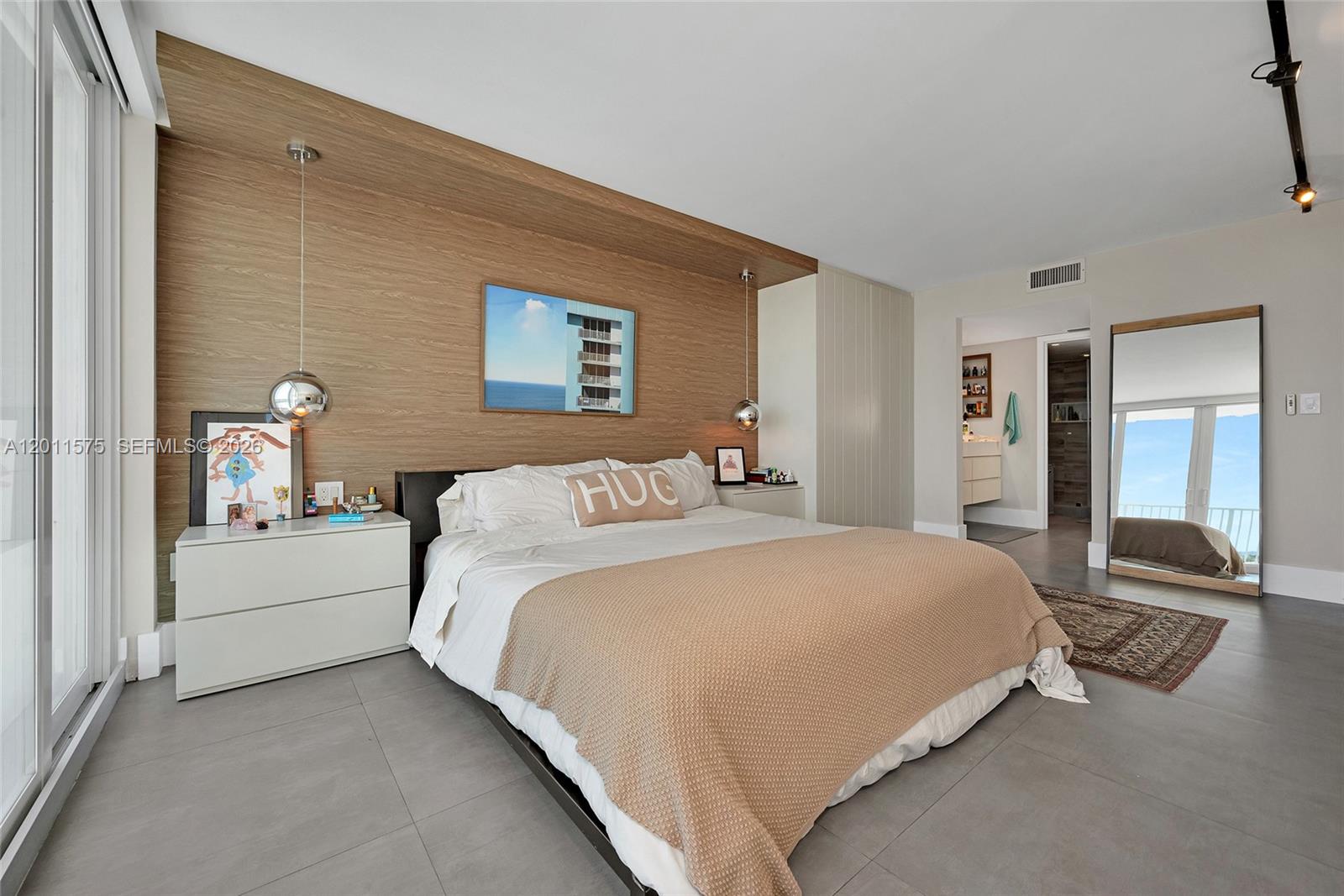 881 Ocean Drive, Unit 7D Key Biscayne, FL 33149 - Photo 37 of 59