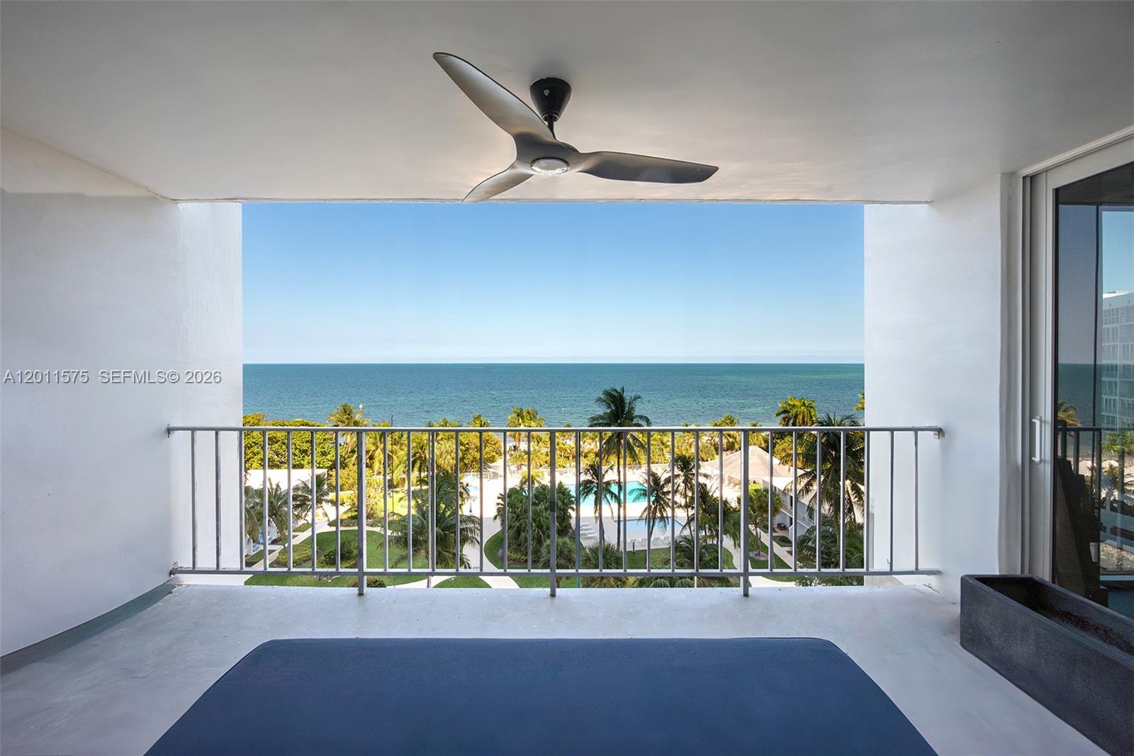 881 Ocean Drive, Unit 7D Key Biscayne, FL 33149 - Photo 46 of 59