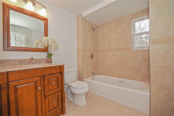 35 Pilgrim Path Wayland, MA 01778 - Photo 17 of 29