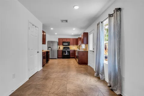 $270,000 | 16718 Warbler Drive, Conroe, TX 77385