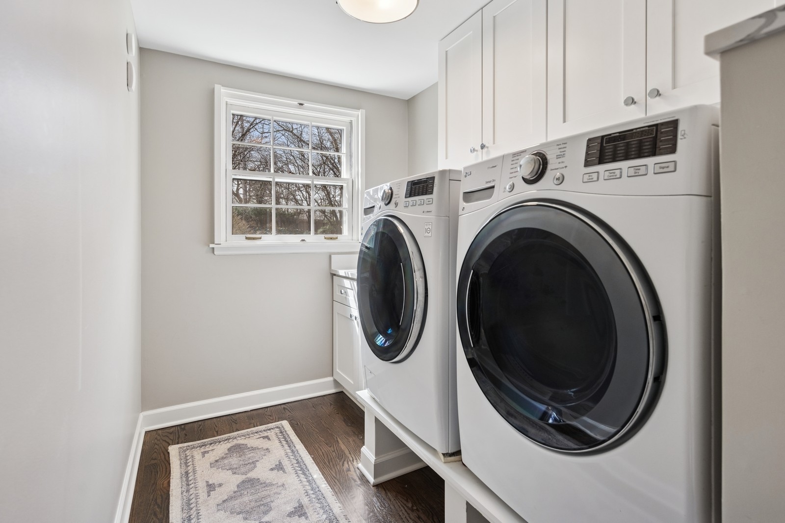 216 Bonnie Brae Hinsdale, IL 60521 - Photo 11 of 32 a utility room with dryer and washer