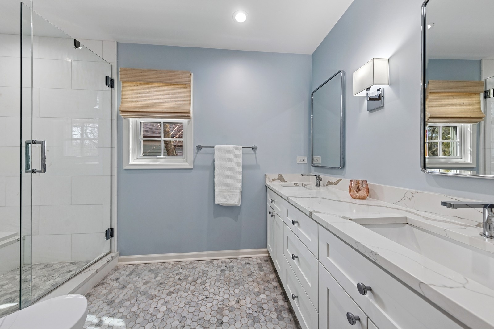 216 Bonnie Brae Hinsdale, IL 60521 - Photo 16 of 32 a bathroom with a sink a toilet and shower