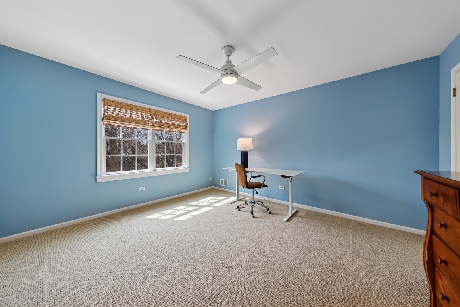 216 Bonnie Brae Hinsdale, IL 60521 - Photo 21 of 32 a workspace with a window