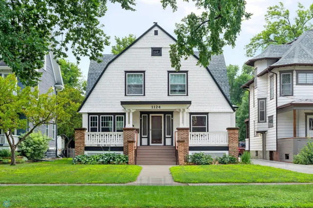 $399,900 | 1124 5th Avenue South, Fargo, ND 58103