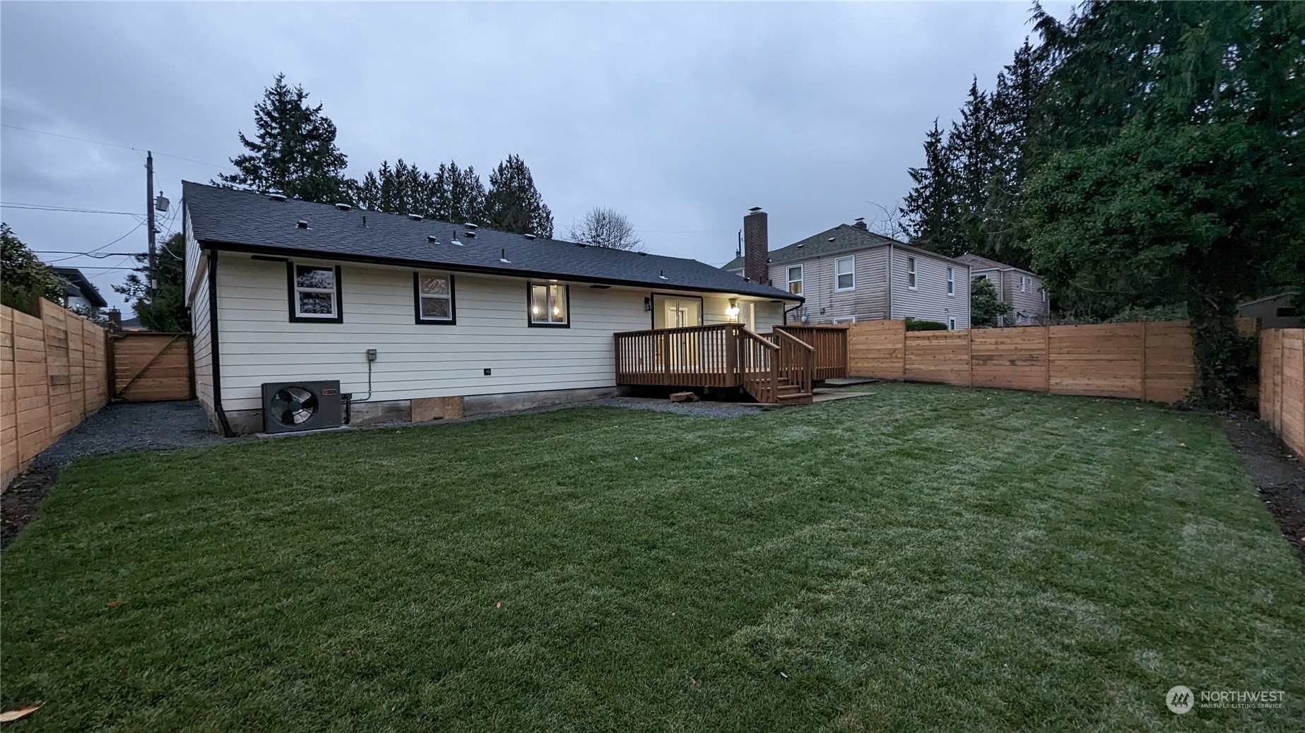 10809 Rustic Road South Seattle, WA 98178 - Photo 25 of 30