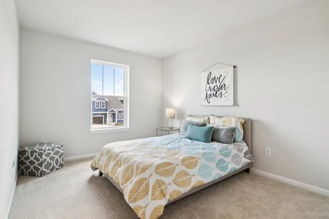 $374,900 | 329 North Aspen Drive, Cortland, IL 60112