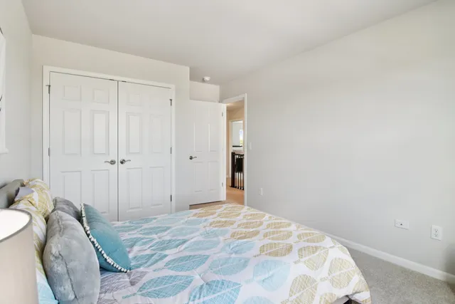 $374,900 | 329 North Aspen Drive, Cortland, IL 60112