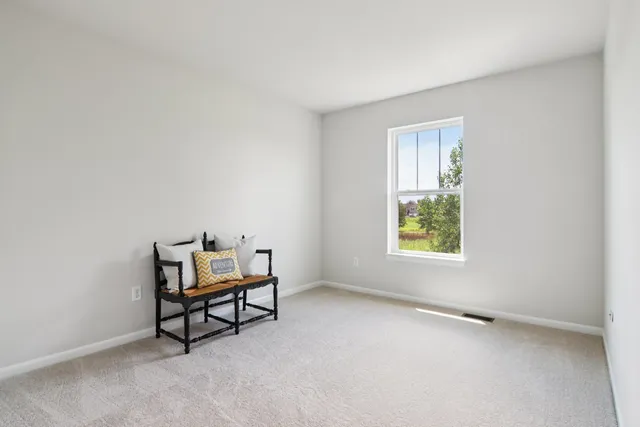 $374,900 | 329 North Aspen Drive, Cortland, IL 60112