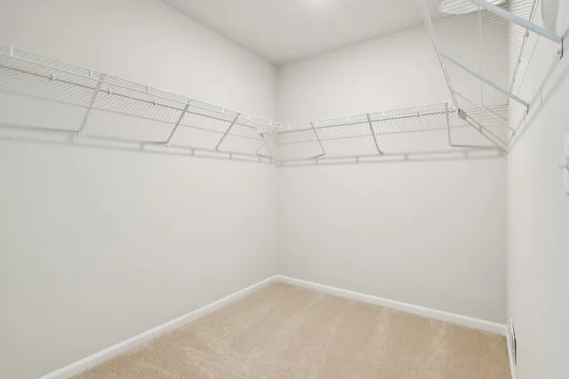 $374,900 | 329 North Aspen Drive, Cortland, IL 60112