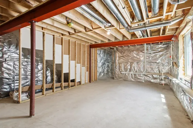 $374,900 | 329 North Aspen Drive, Cortland, IL 60112