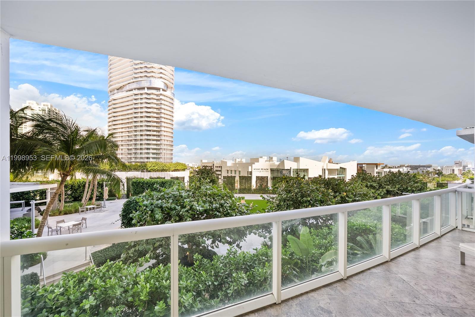 450 Alton Road, Unit 704 Miami Beach, FL 33139 - Photo 13 of 64