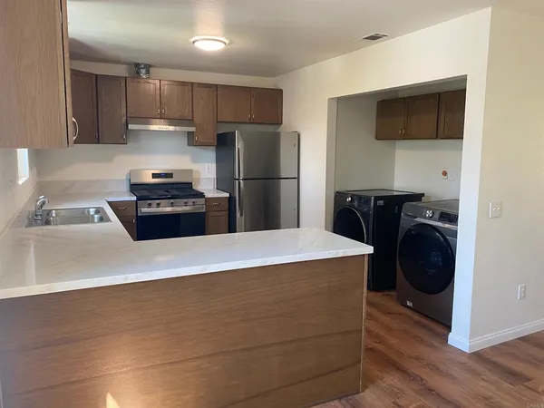 $3,800 | 2319 Ridgeway Drive, National City, CA 91950