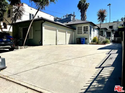 $2,400 | Reservoir Street, Los Angeles, CA 90026