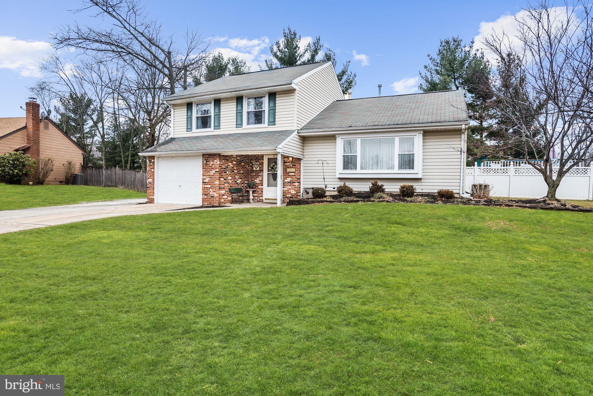 122 Kevin Road Delran, NJ 08075 - Photo 2 of 25 Exterior Front