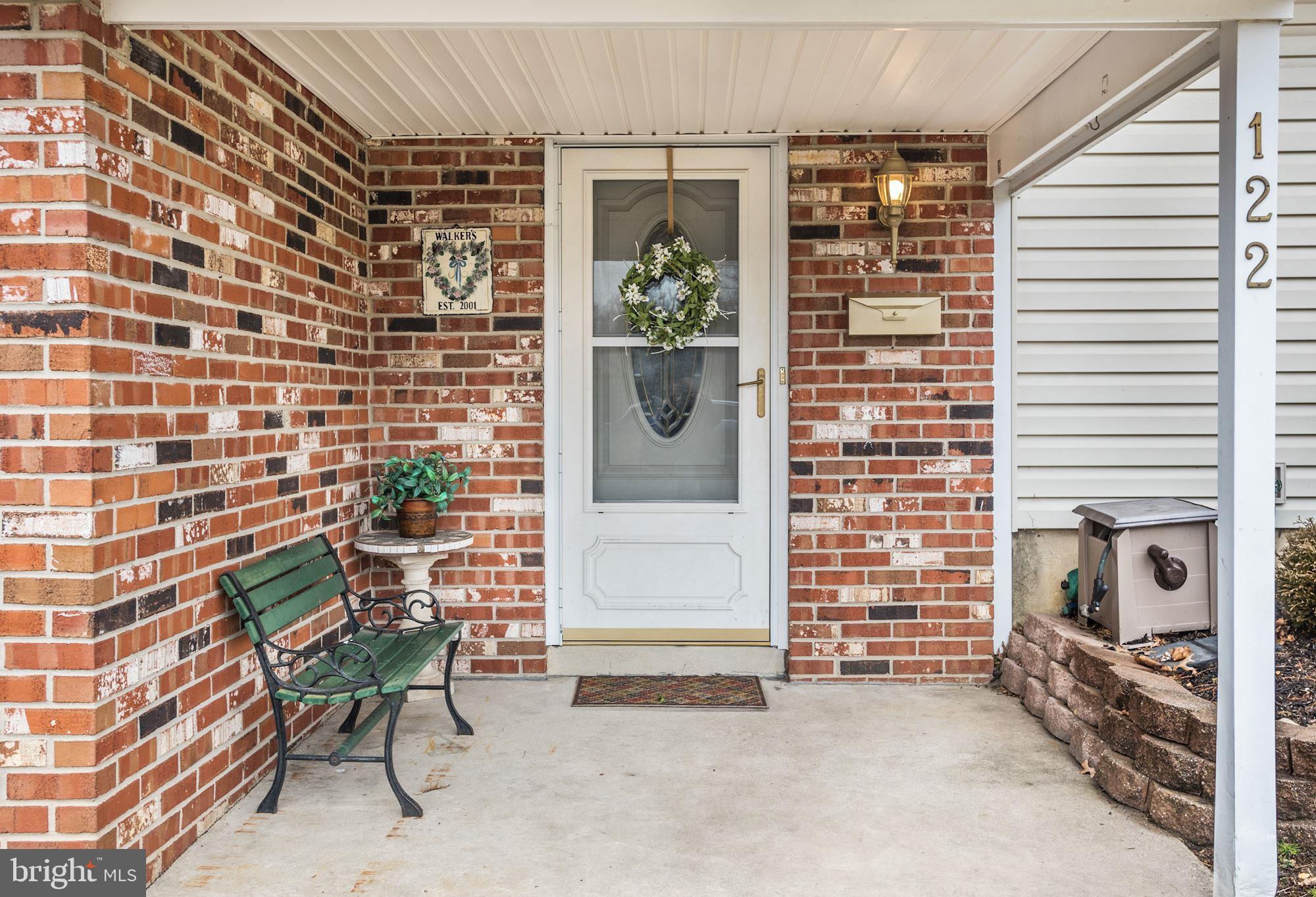 122 Kevin Road Delran, NJ 08075 - Photo 3 of 25 Front Porch