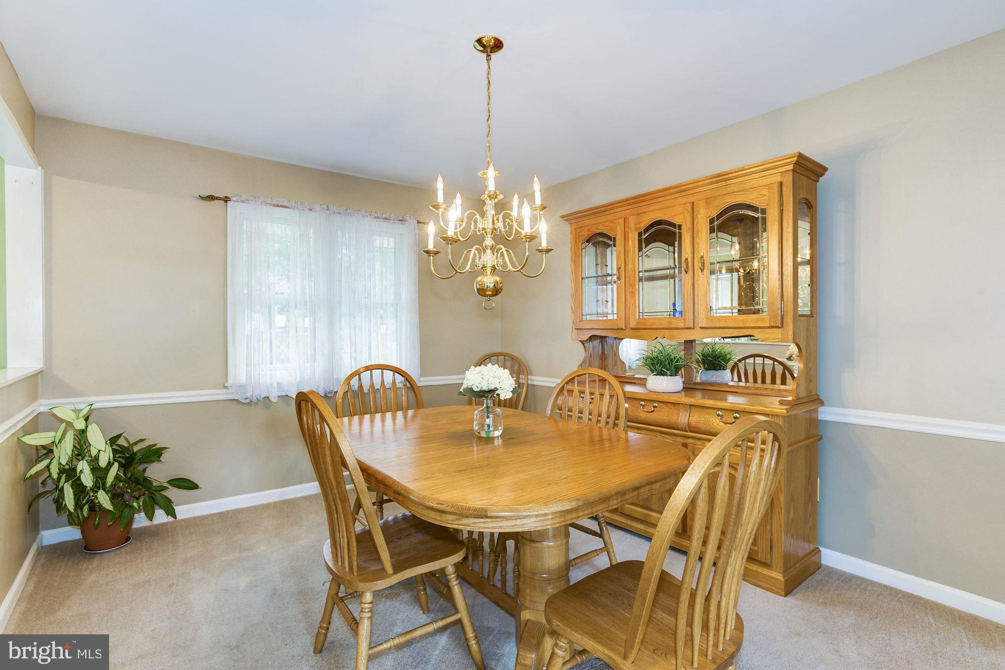 122 Kevin Road Delran, NJ 08075 - Photo 7 of 25 Dining Room